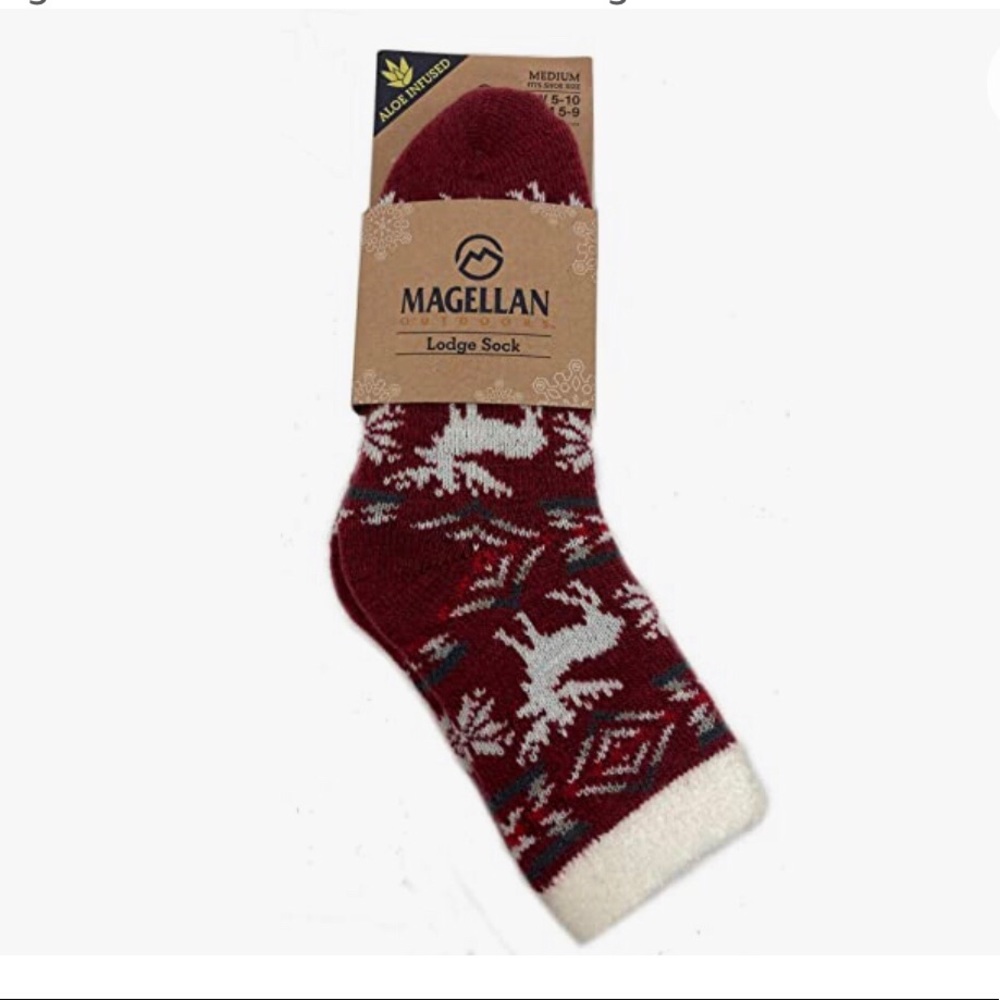 🆕 NWT Magellan Outdoor Aloe Infused Lodge Socks size Medium 5-10